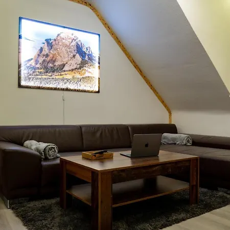 Apartment Matterhorn Gemuetliche Wohnung Mitten Im Ruhrpott דירה מולהיים אן דר רור